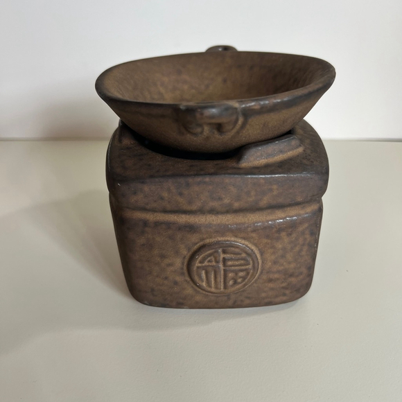 Brown Ceramic Oil Burner - Picture 2 of 12